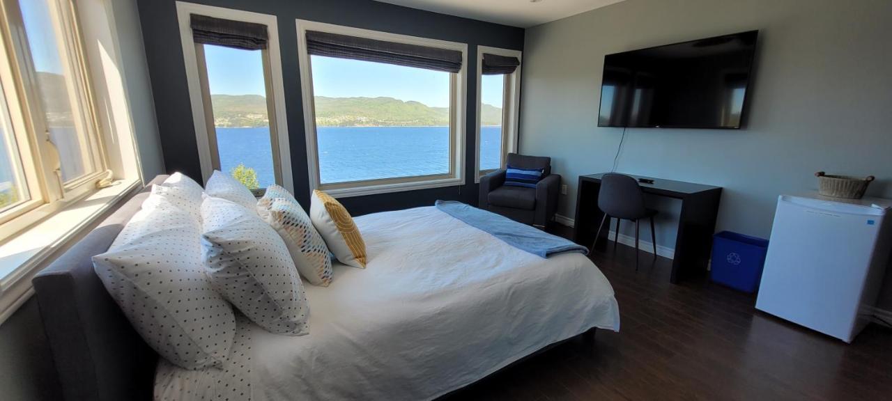 Coastal Lookout Suites Корнер-Брук Экстерьер фото