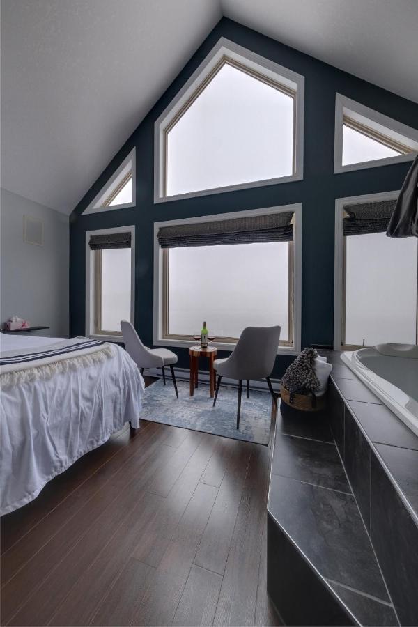 Coastal Lookout Suites Корнер-Брук Экстерьер фото