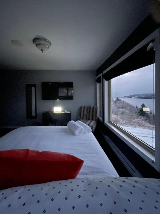 Coastal Lookout Suites Корнер-Брук Экстерьер фото