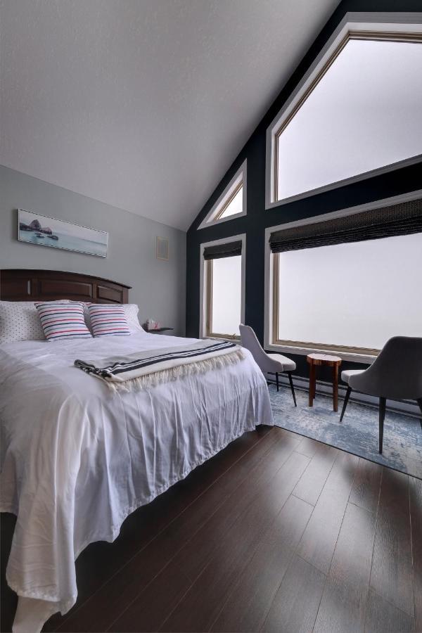 Coastal Lookout Suites Корнер-Брук Экстерьер фото